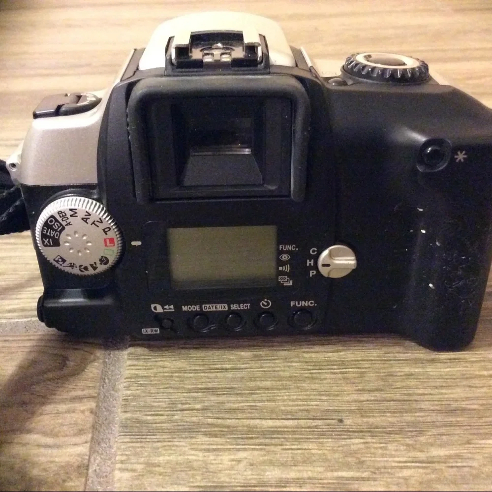 Canon EOS IX7 lite camera